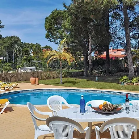 Sleeps 8 With Pool Air Con And Wifi *