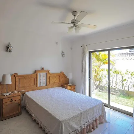 Villa Sleeps 8 With Pool Air Con And Wifi *